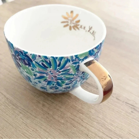 Lilly Pulitzer Coffee Ceramic Mug Lion Around Blue /Green Floral Gold Trim 12 oz - Picture 2 of 8